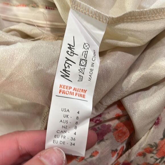NWT Nasty Gal Floral Print Romper - Picture 7 of 7